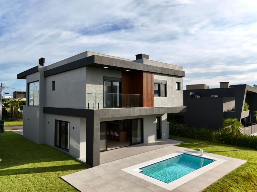 Casa em Condominio 5 Dormitórios