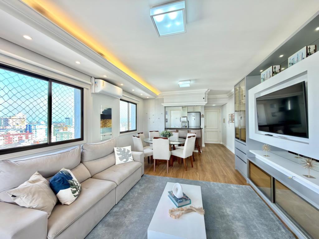 Apartamento 3 Dormitórios