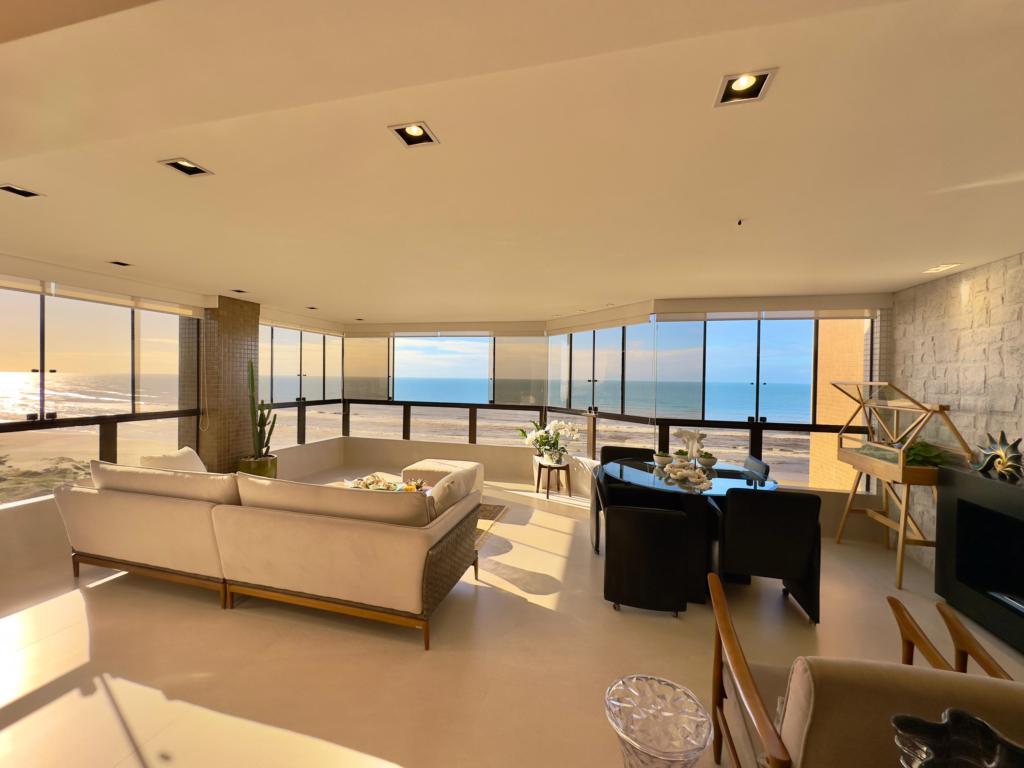 Apartamento 4 Dormitórios
