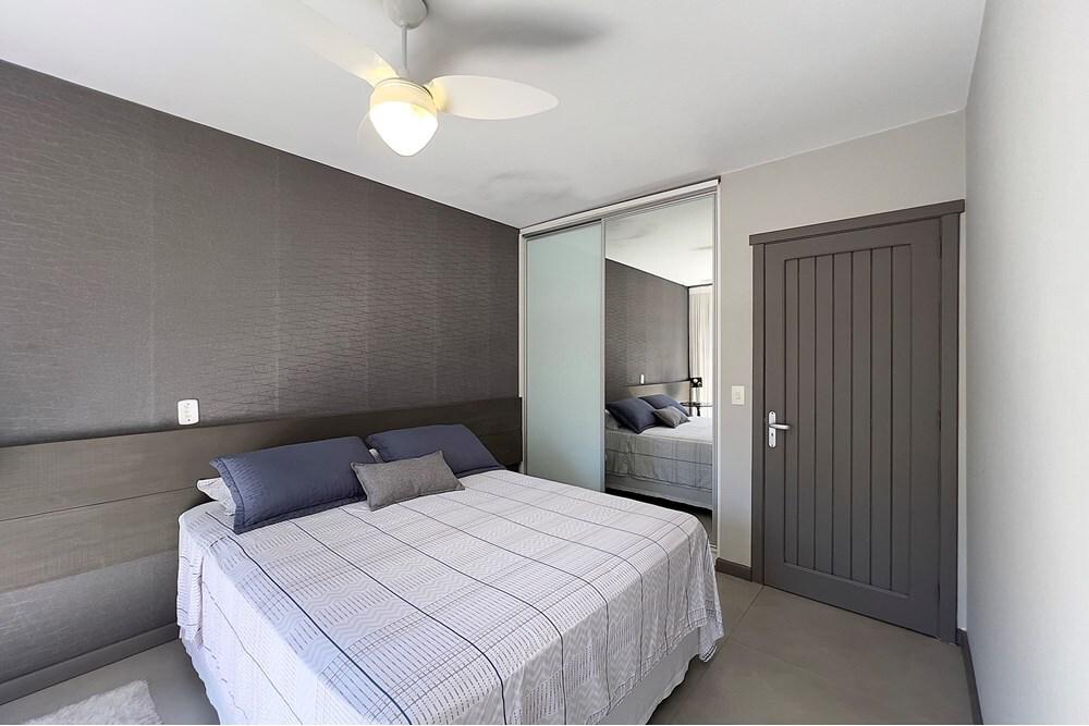 Casa em Condominio 4 Dormitórios