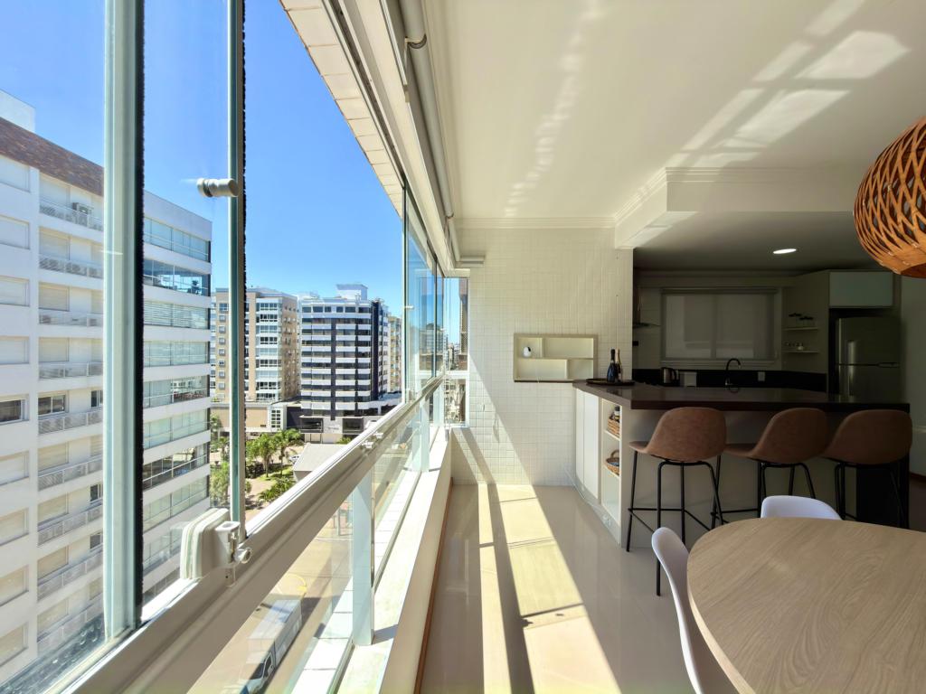 Apartamento 3 Dormitórios