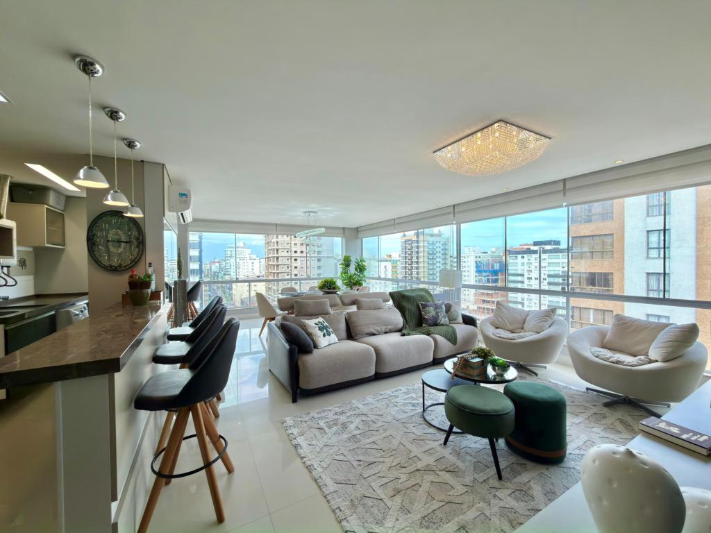 Apartamento 3 Dormitórios