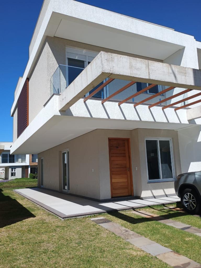 Casa em Condominio 3 Dormitórios