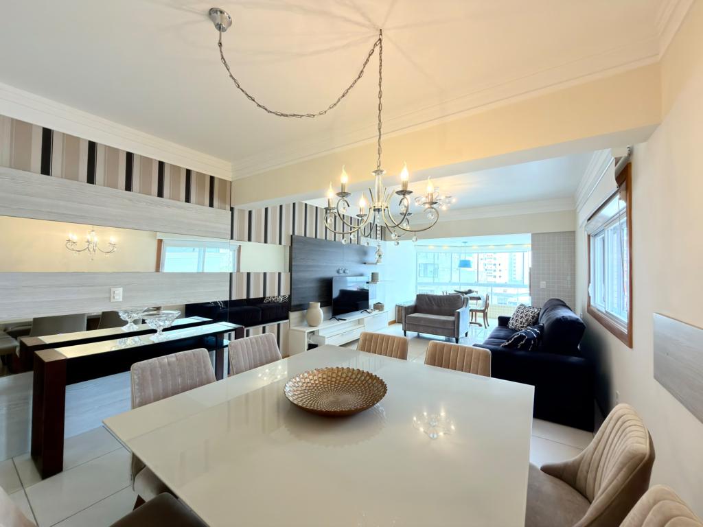 Apartamento 3 Dormitórios