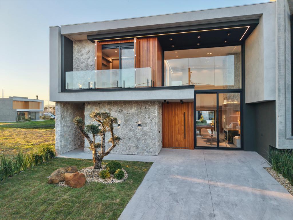 Casa 4 Dormitórios