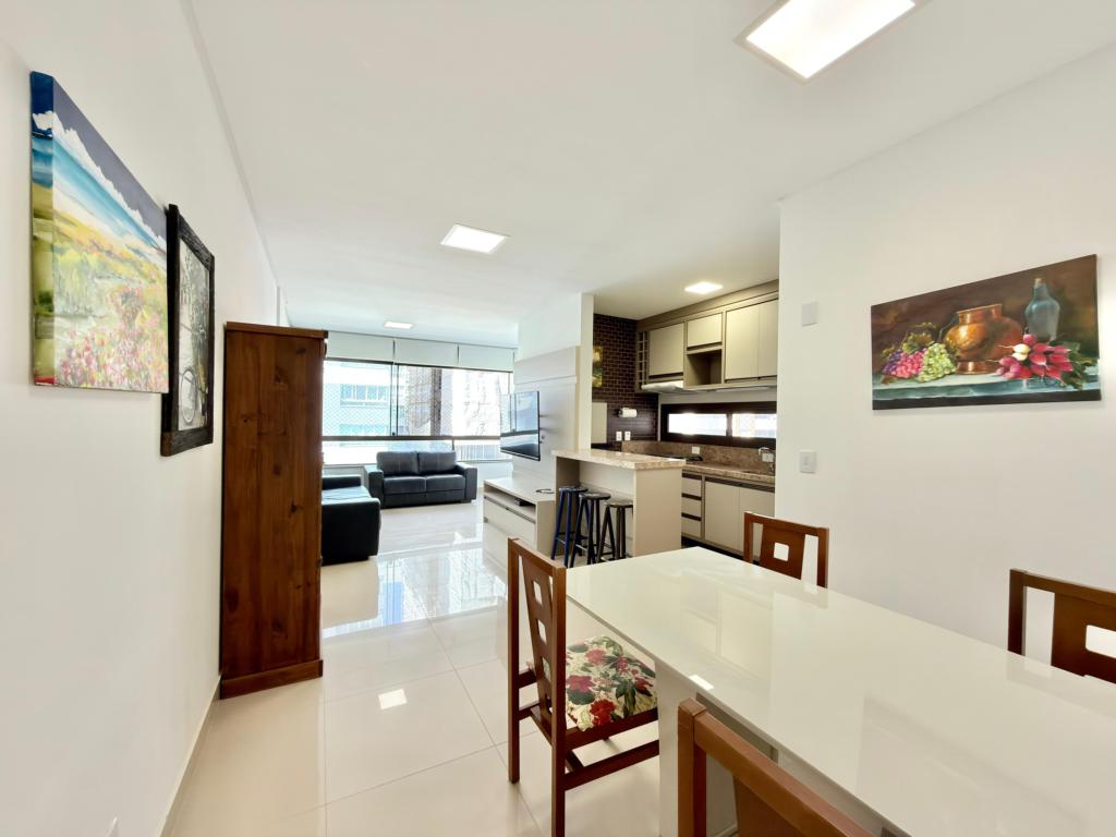 Apartamento 3 Dormitórios