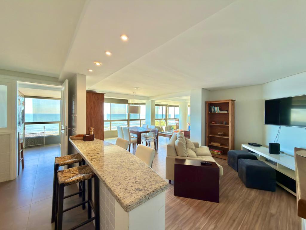 Apartamento 3 Dormitórios