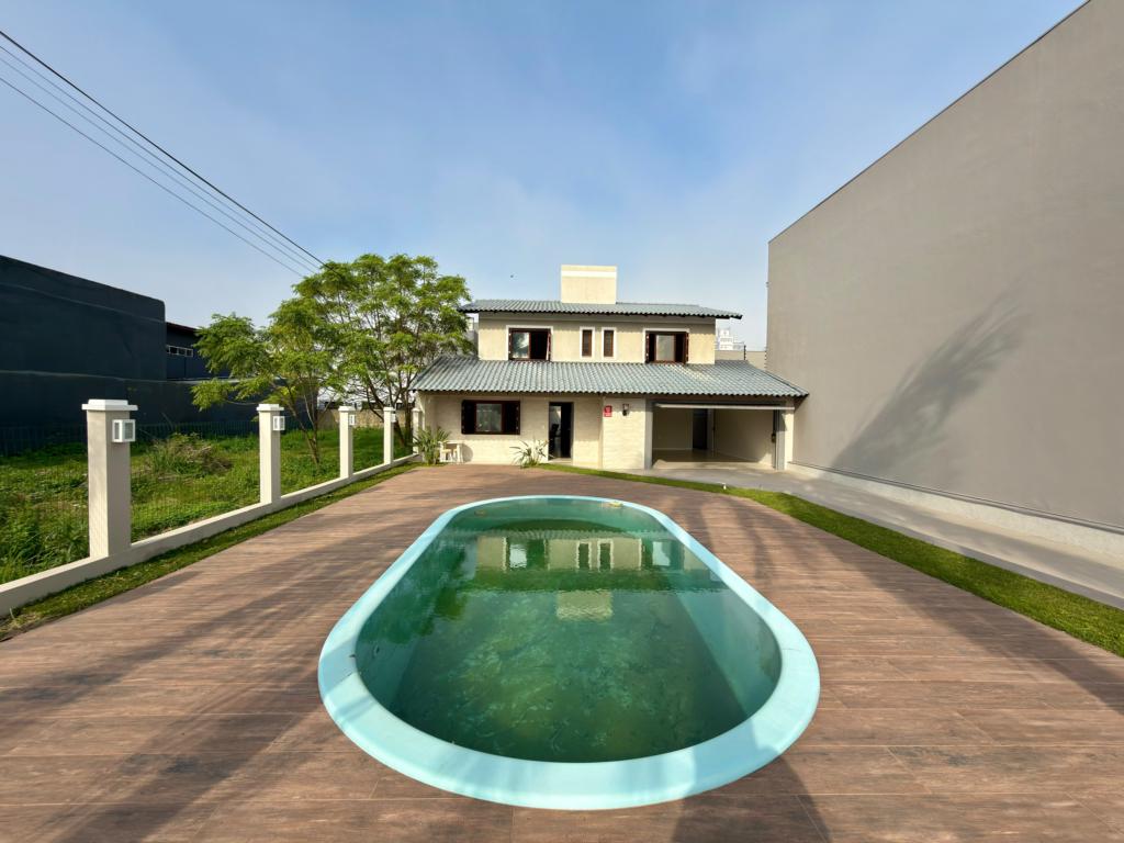 Casa 3 Dormitórios