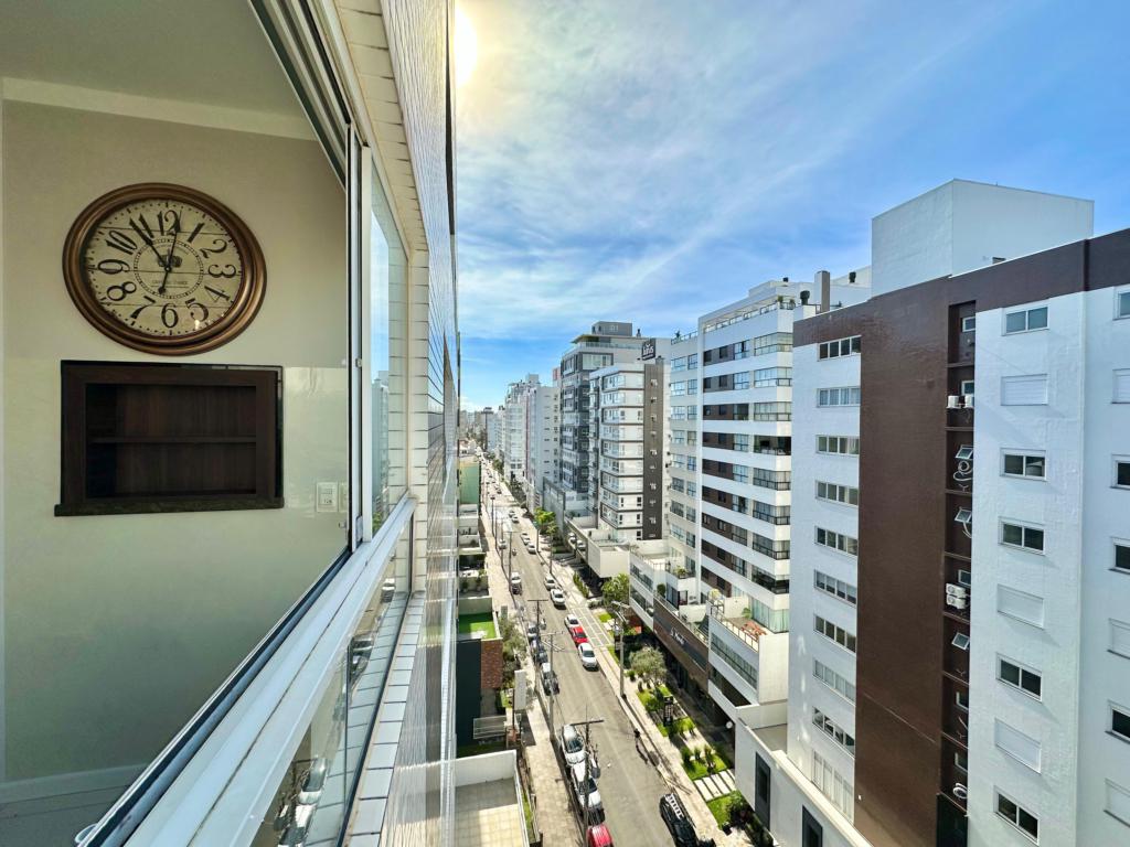 Apartamento 3 Dormitórios