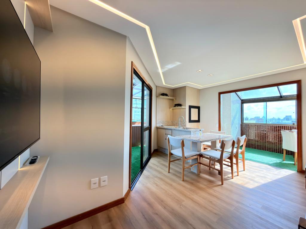 Apartamento 3 Dormitórios