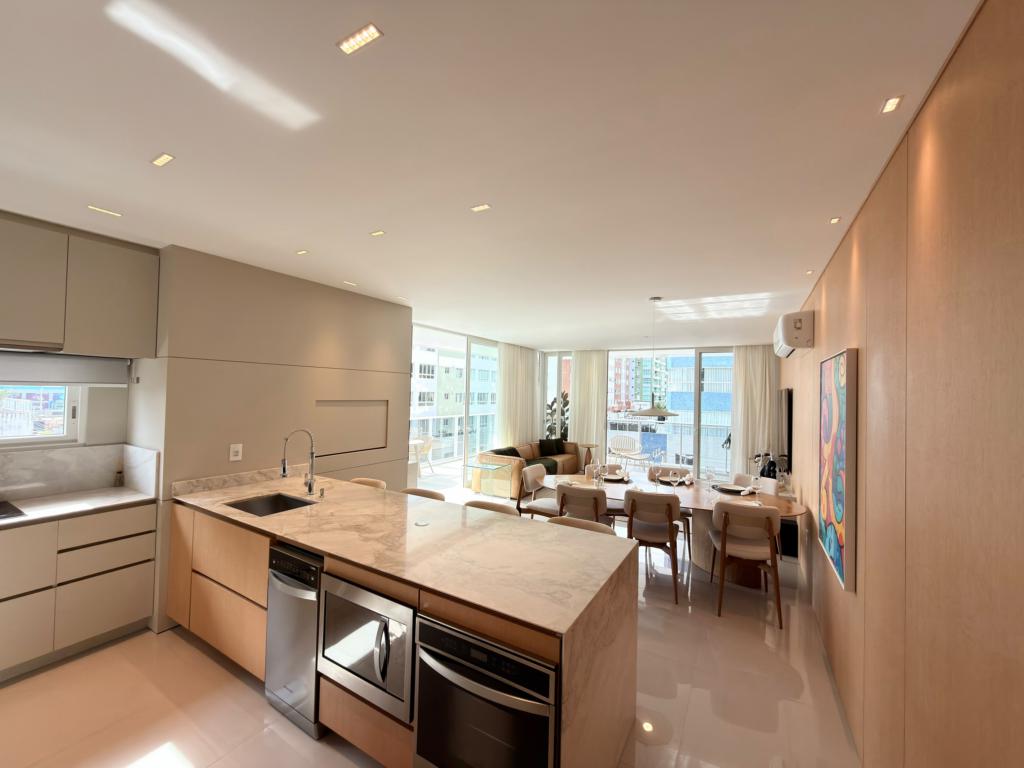 Apartamento 3 Dormitórios