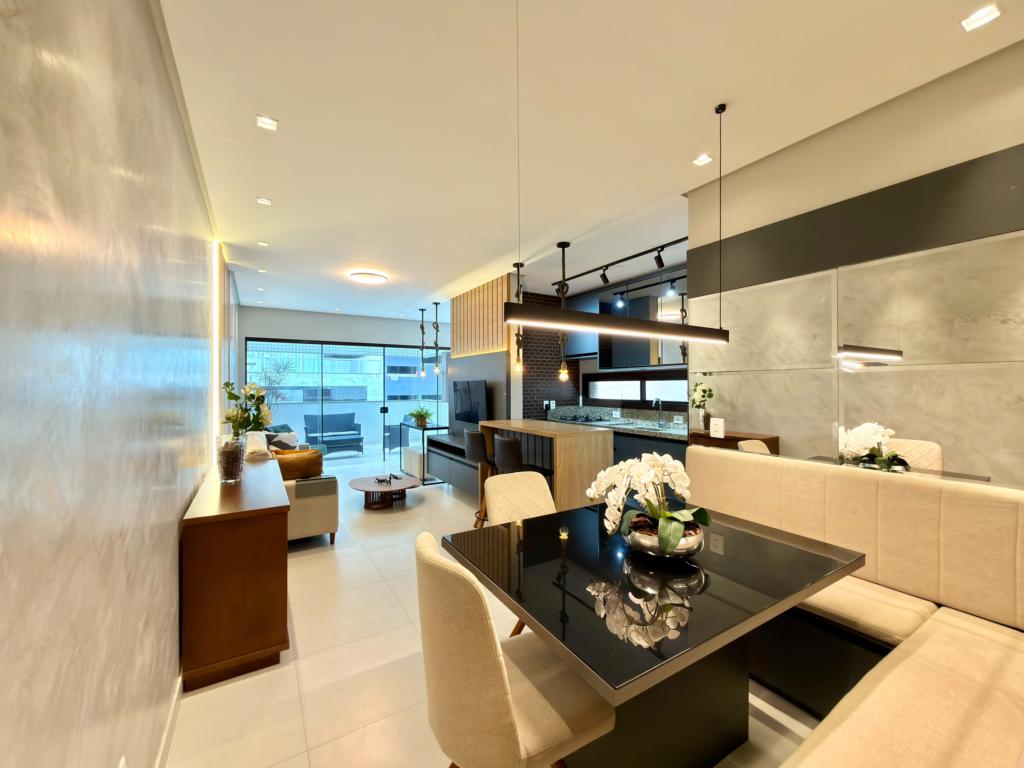Apartamento 3 Dormitórios