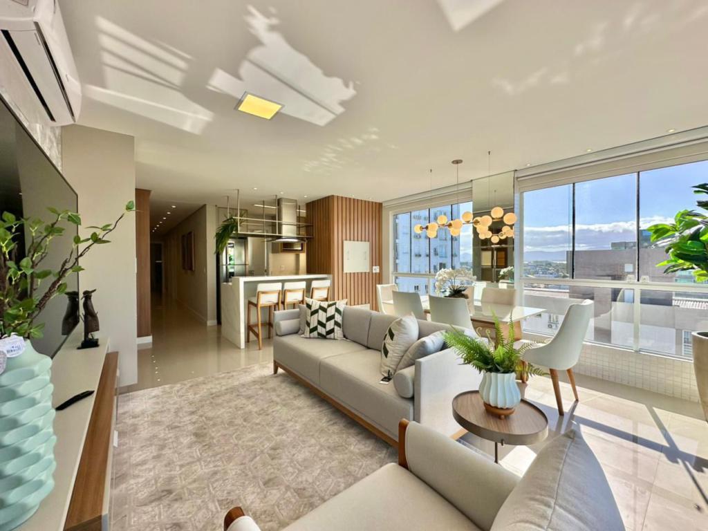 Apartamento 3 Dormitórios