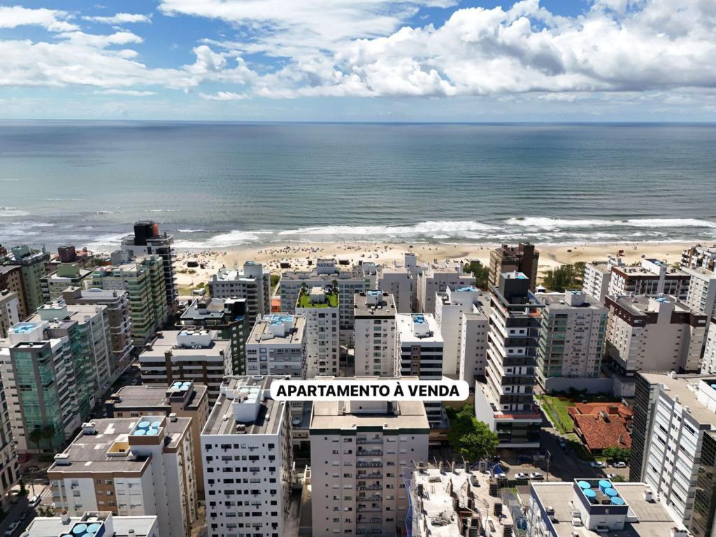 Apartamento 3 Dormitórios